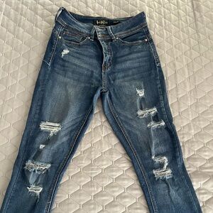 🌟Bundle 3/$30🌟Distressed skinny jeans. Medium blue wash. Push-up style.